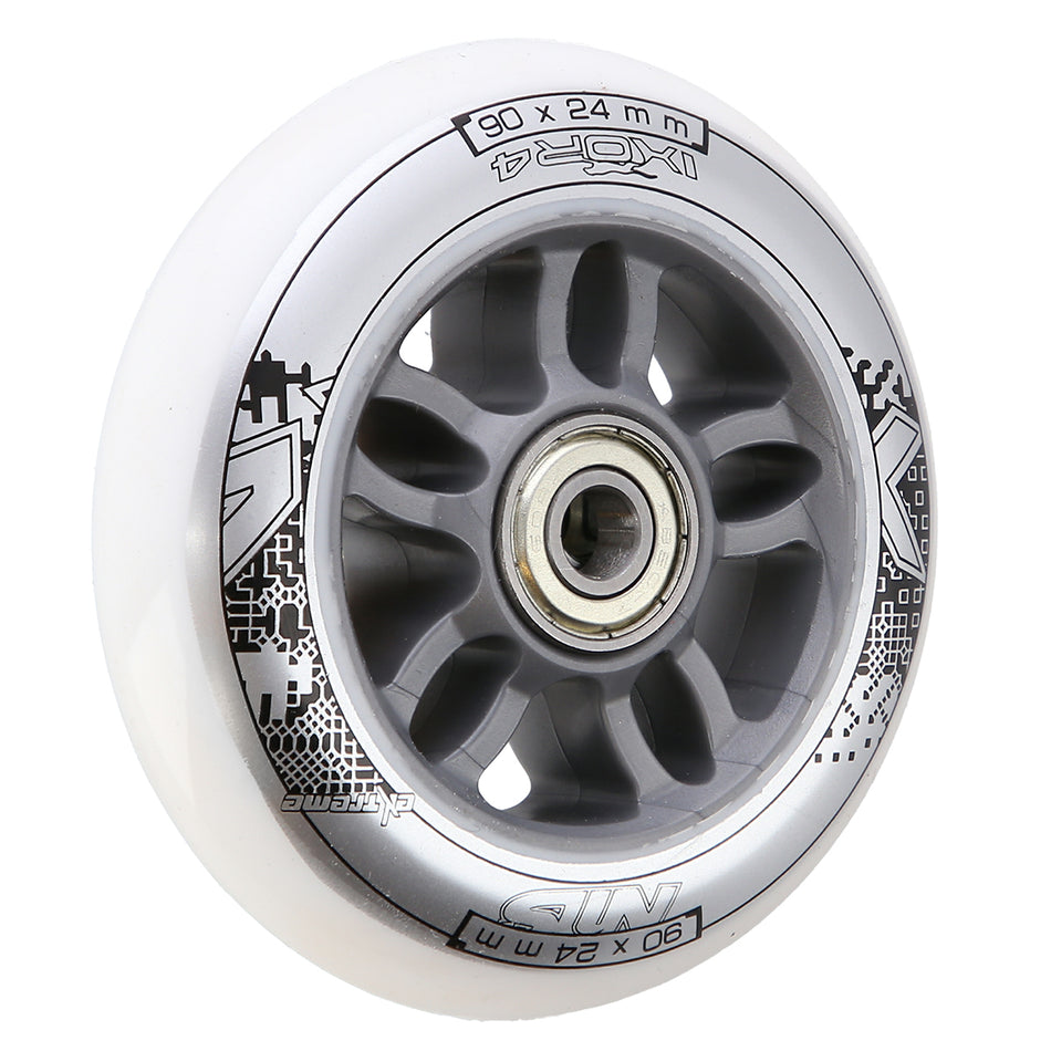 PU 90x24 82A WEIß (4 Stk.) + ABEC-7 CHROME (8 Stk.) SET NILS EXTREME